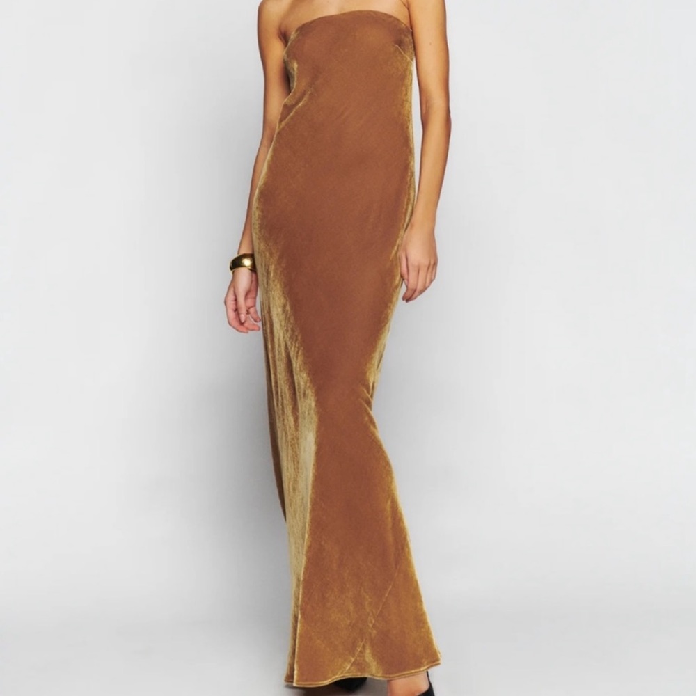 Long velvet material, brand new reformation dress